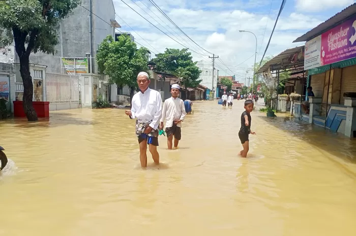 Mejobo Banjir Hujan Tak Henti